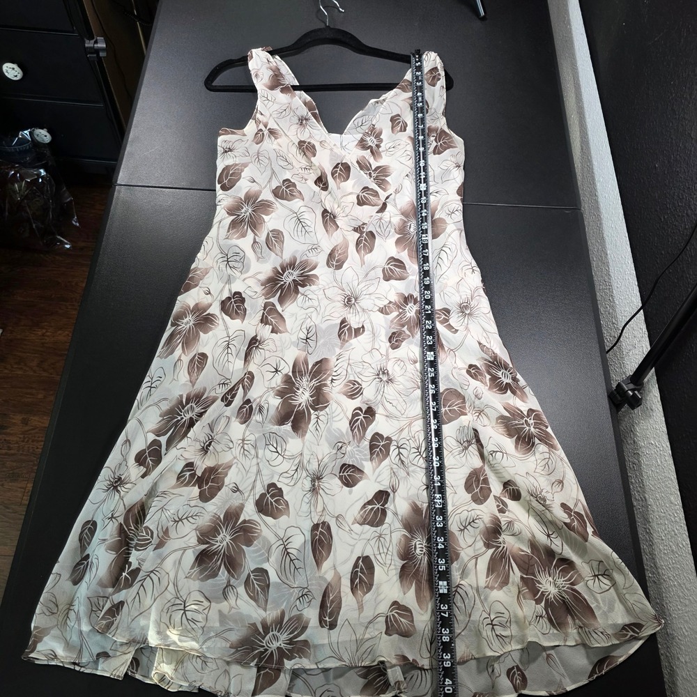Ann Taylor Loft 100% Silk Floral V-Neck Midi Dress Brown Cream Size 8 - Picture 6 of 10